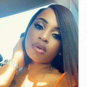 Meet your Posher, Tosha